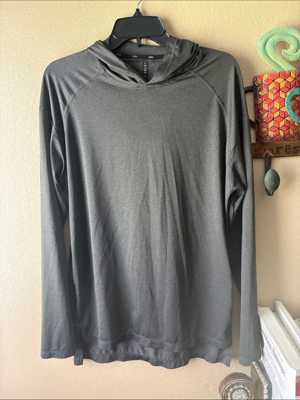 Men's Gray Lightweight Hooded Long-Sleeve Shirt